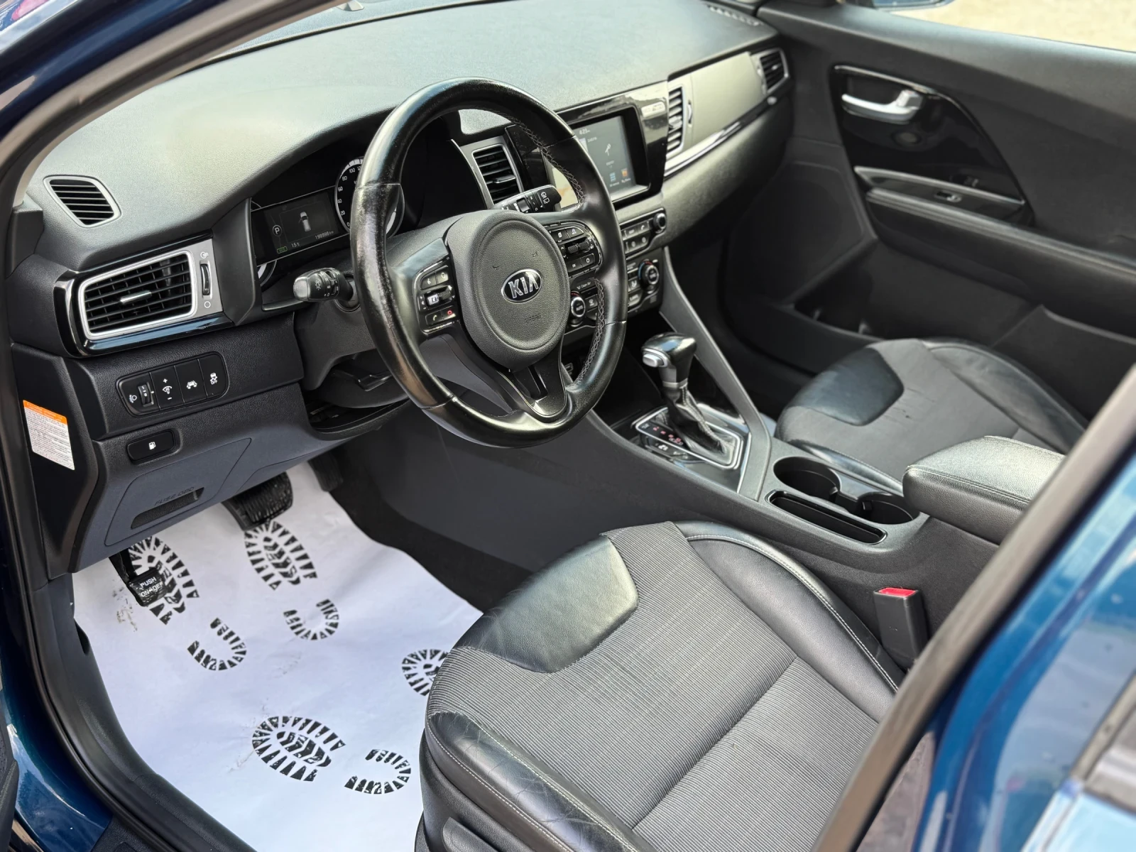 Kia Niro 1.6GDI* HYBRID* Executive* ТОП СЪСТОЯНИЕ*  - изображение 9