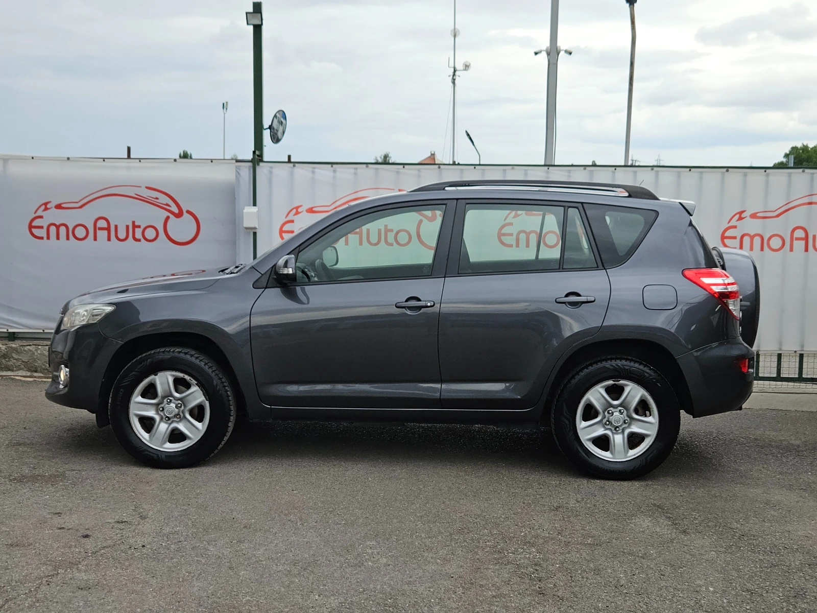 Toyota Rav4 2.2D4D/4X4/150k.c/6ск/EURO 5B/ПЕРФЕКТНА - изображение 6