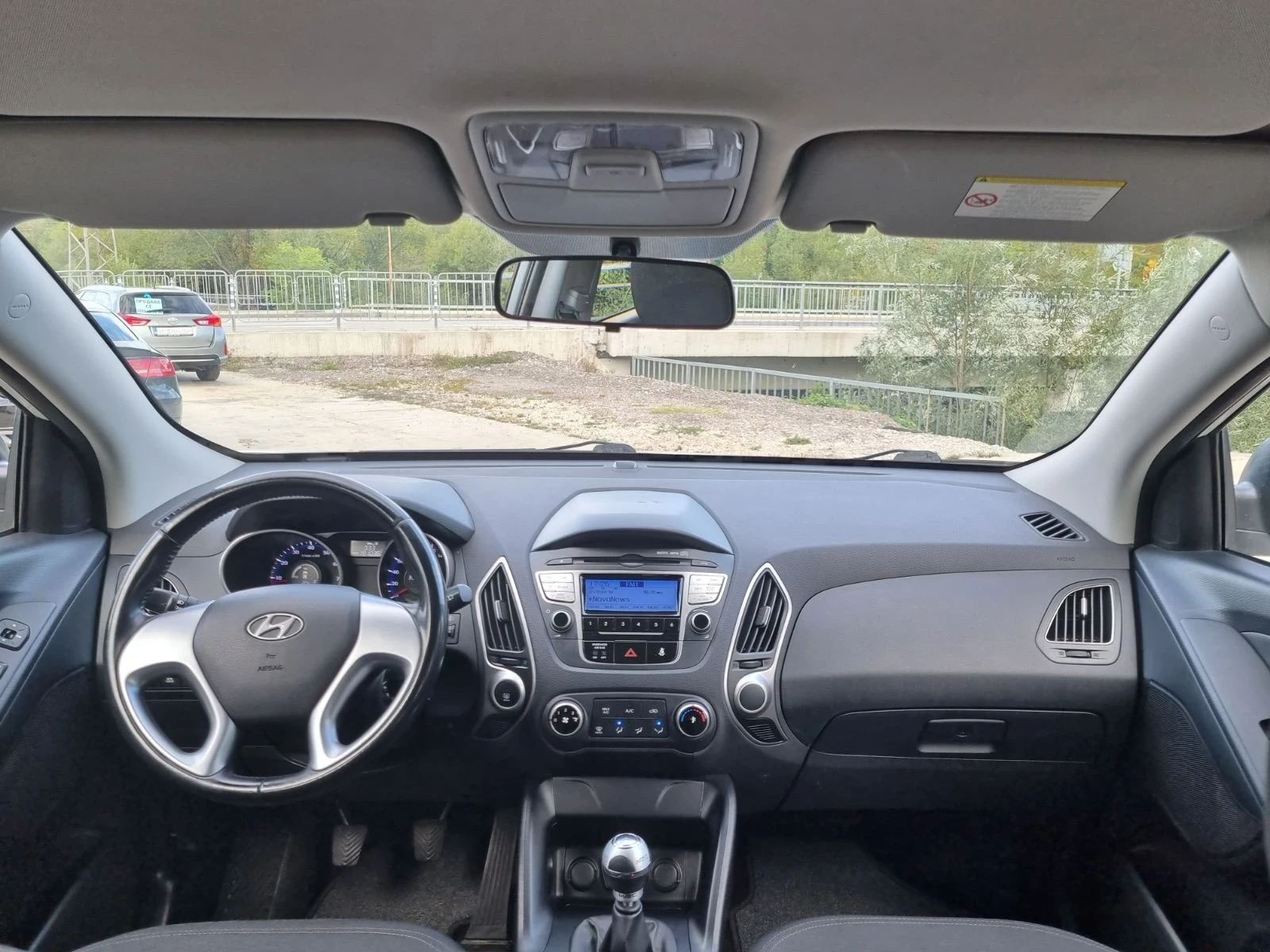Hyundai IX35 2.0i ШВЕЙЦАРИЯ - изображение 9