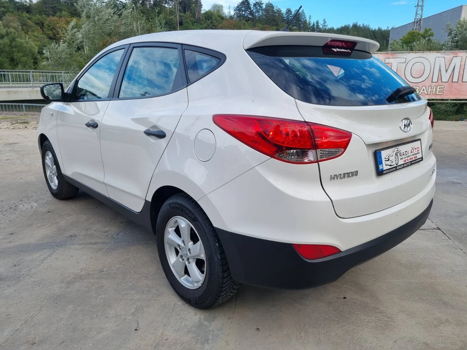 Hyundai IX35 2.0i ШВЕЙЦАРИЯ - изображение 4