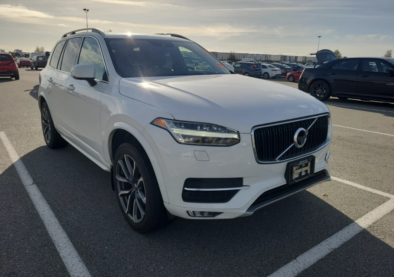 Volvo Xc90 MOMENTUM - изображение 2