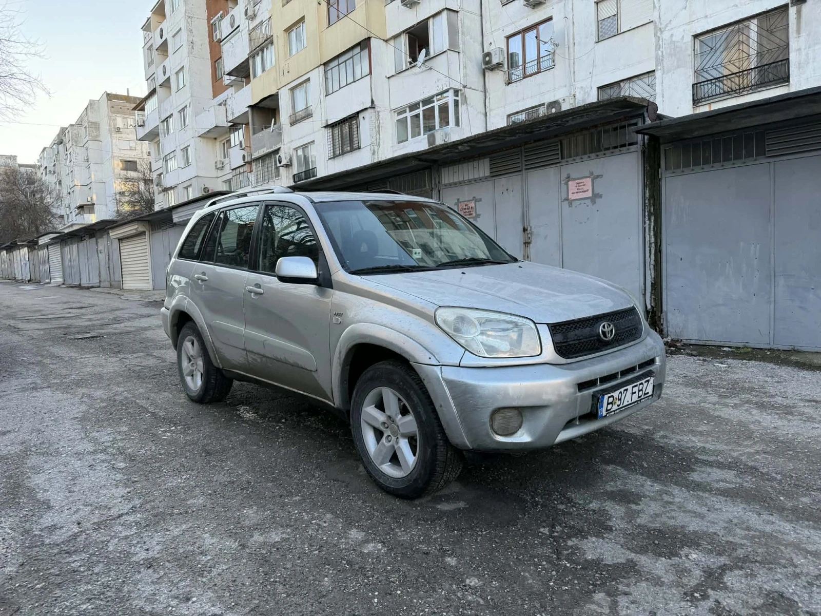 Toyota Rav4, снимка 3 - Автомобили и джипове - 53757511