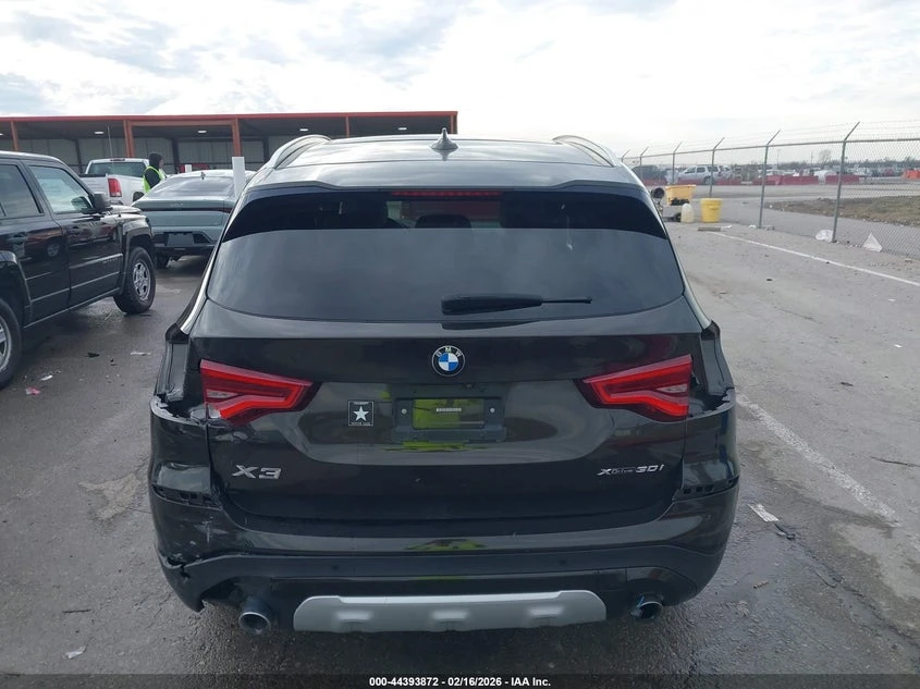BMW X3 2.0l xDrive30I, снимка 6 - Автомобили и джипове - 54071846