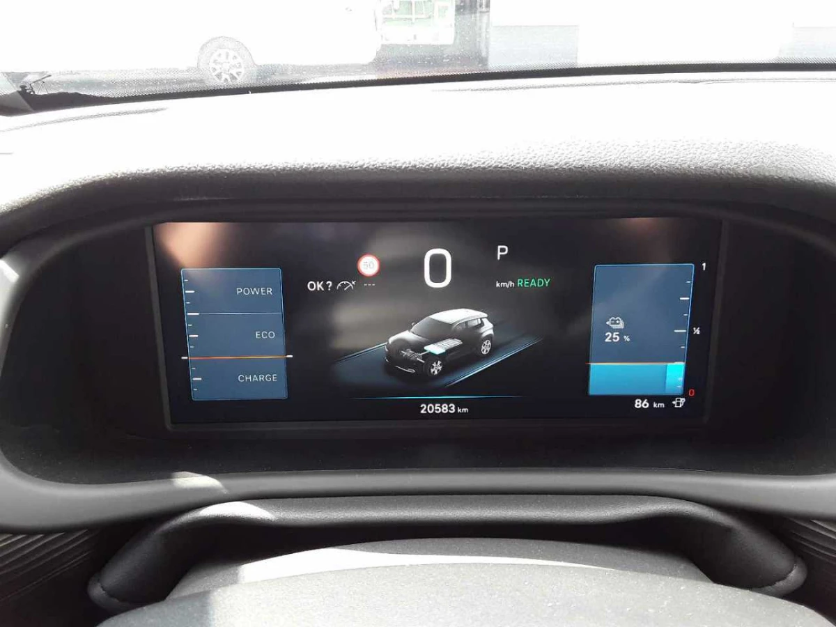 Jeep Avenger Longitude, снимка 6 - Автомобили и джипове - 54291978