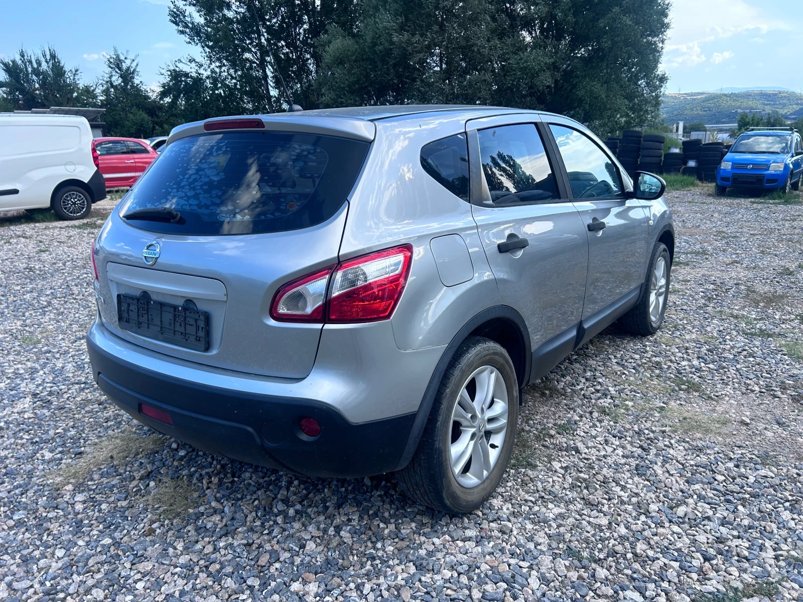 Nissan Qashqai 1.6 ГАЗОВ ИНЖЕКЦИОН , снимка 5 - Автомобили и джипове - 55129612