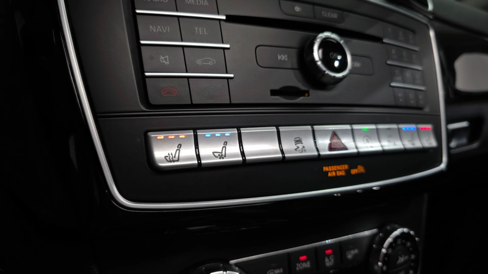 Mercedes-Benz GLS 350 D* Navi* Camera* 4Matic* Navi* Pano, снимка 14 - Автомобили и джипове - 55283734
