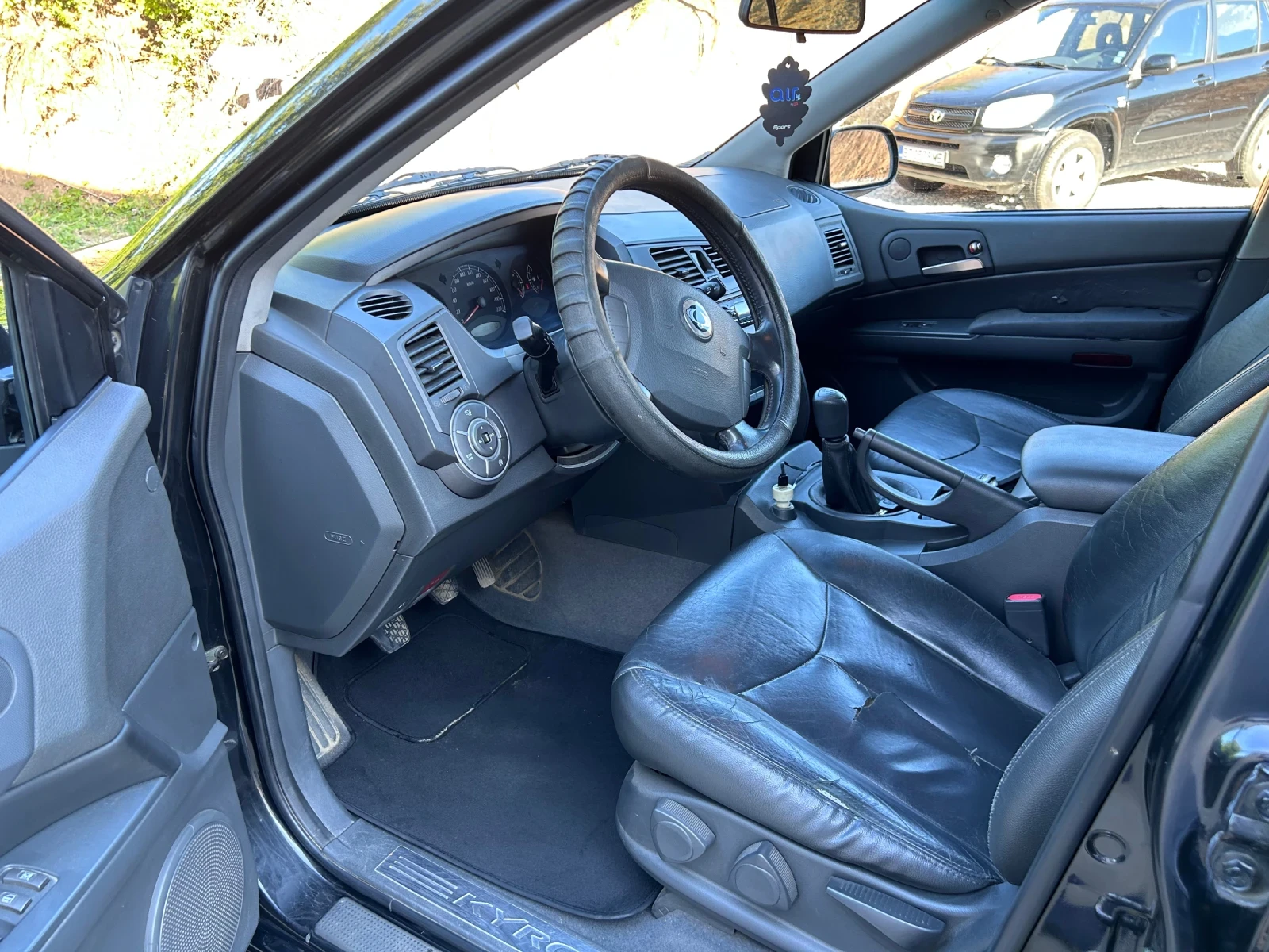 SsangYong Kyron, снимка 8 - Автомобили и джипове - 55482416