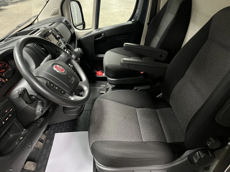 Fiat Ducato 2.3HPI* 2021г* Като Нов* Климатик* , снимка 5 - Бусове и автобуси - 49169364