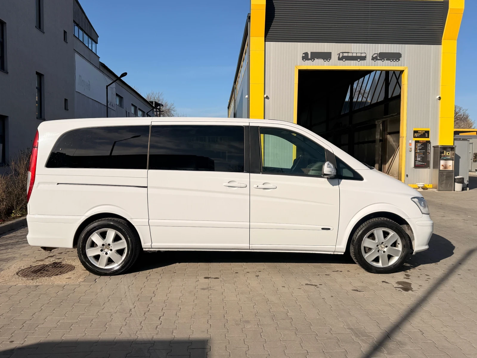 Mercedes-Benz Viano 2.2 150 к.с Франция, снимка 6 - Бусове и автобуси - 53889977