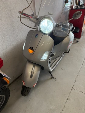  Vespa GTS