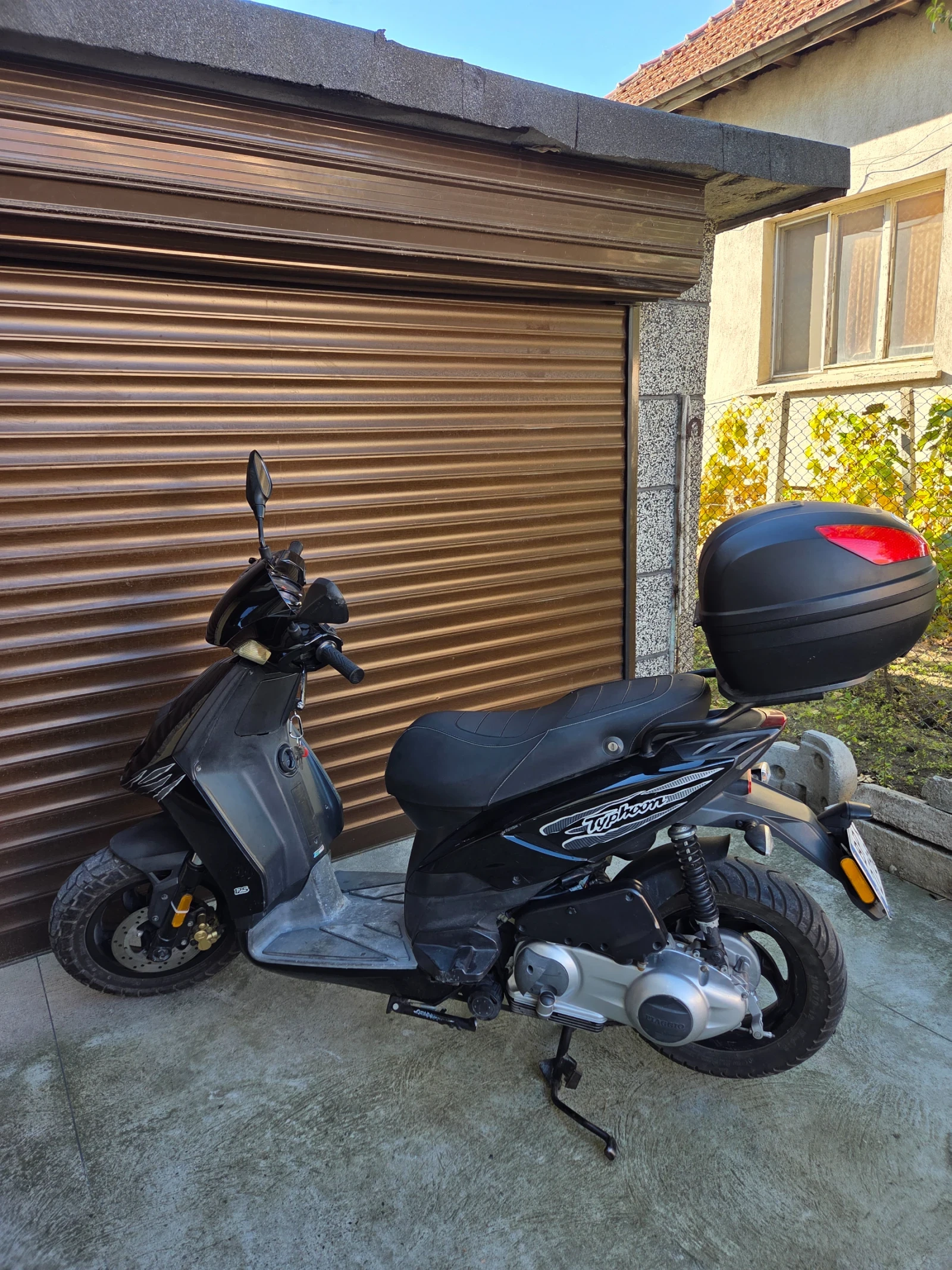 Piaggio Typhoon Скутер - изображение 3