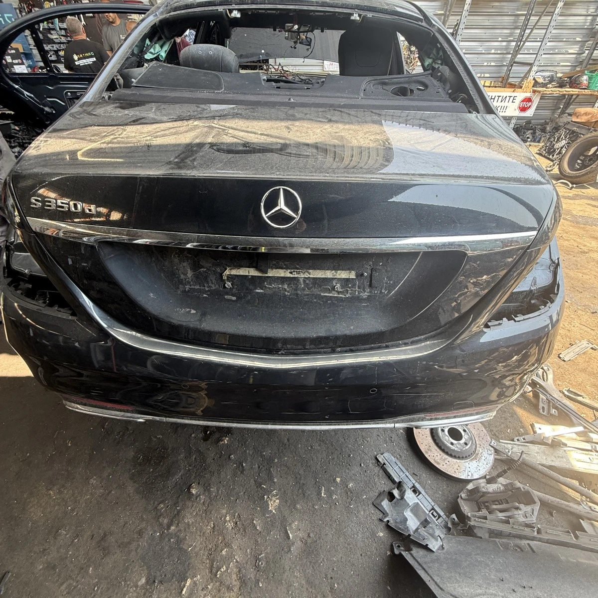 Заден капак Mercedes W222 Facelift 2019 Черен A2227500300