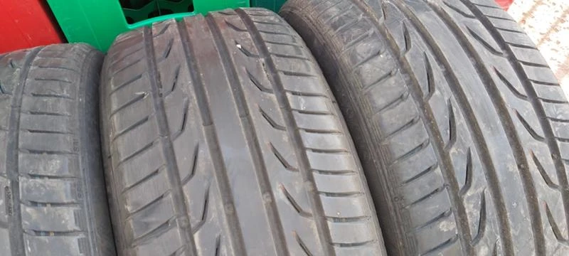 Гуми Летни 225/40R18, снимка 3 - Гуми и джанти - 33067429