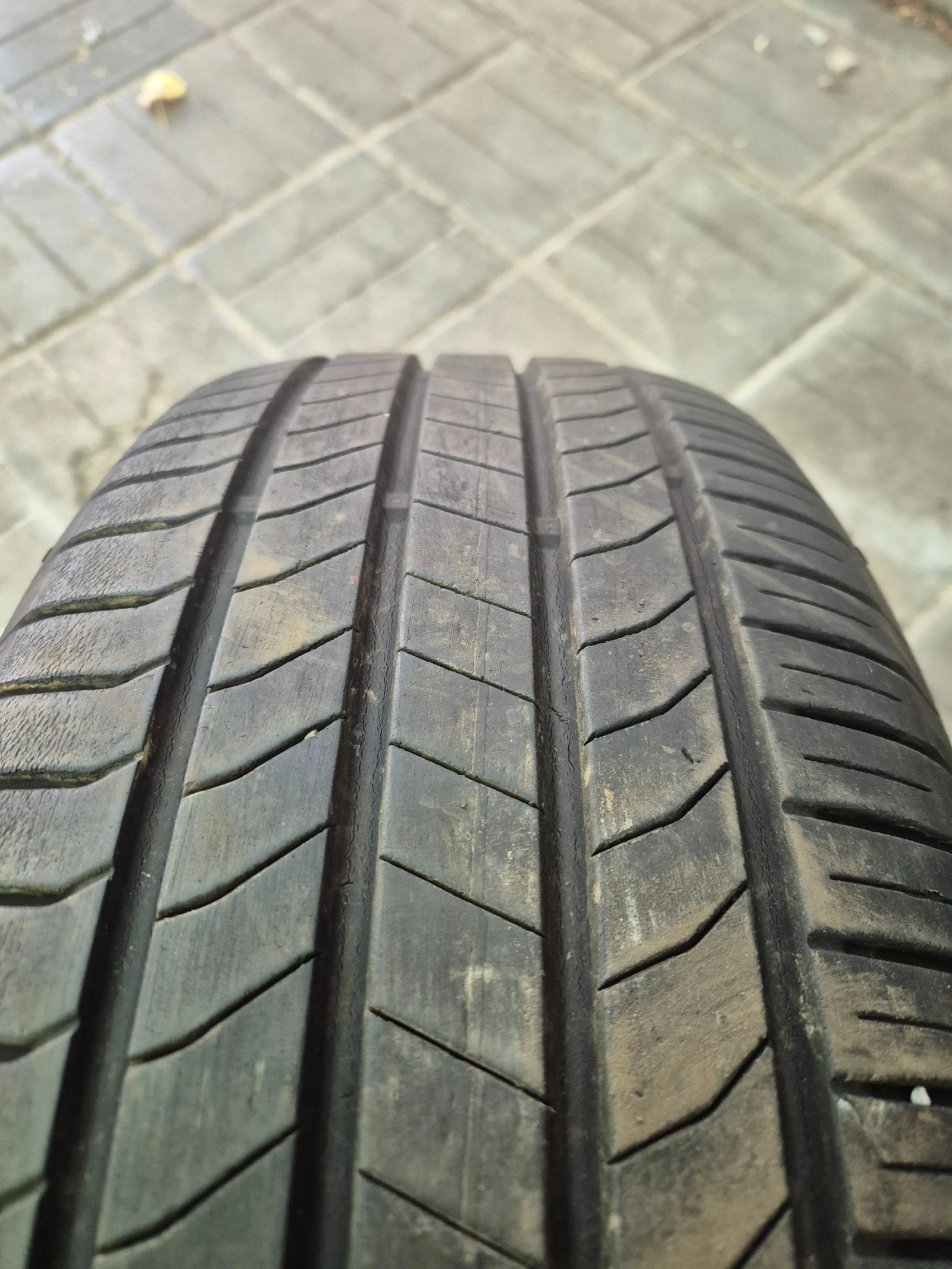 Гуми Летни 215/60R17, снимка 8 - Гуми и джанти - 55952729