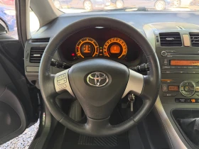 Toyota Auris 2.0D-4D, снимка 11