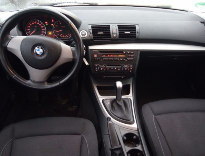 BMW 120 Benzin Avtomat , снимка 12 - Автомобили и джипове - 45968117