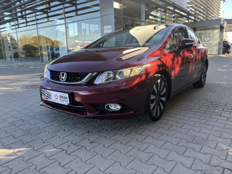 Honda Civic Sedan Executive 1.8 i-VTEC, снимка 1 - Автомобили и джипове - 47692714