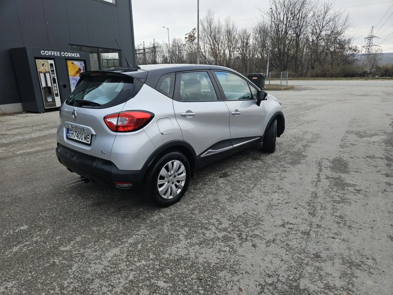 Renault Captur 1.2i--AUTOMAT, снимка 4 - Автомобили и джипове - 48235389