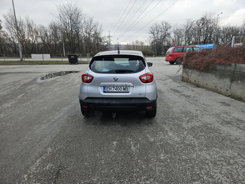 Renault Captur 1.2i--AUTOMAT, снимка 5 - Автомобили и джипове - 48235389