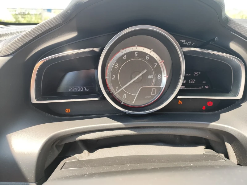 Mazda 3 sport 2.0, SKYACTIVE-G, manual 165hp, 2014 OPTIMUM, снимка 15 - Автомобили и джипове - 50762277