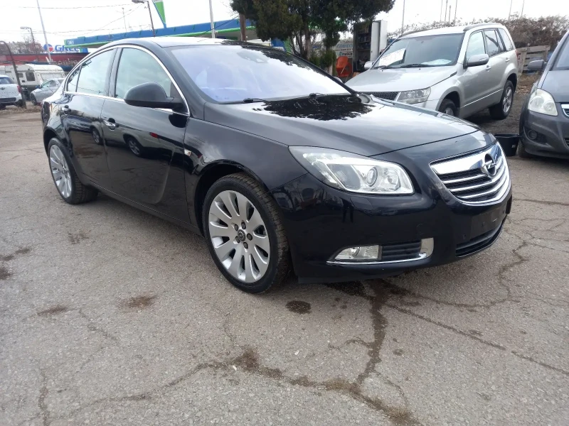 Opel Insignia 2.0i turbo COSMO 220k.c., снимка 3 - Автомобили и джипове - 49305772