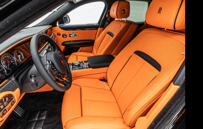 Rolls-Royce Ghost Black Badge* Shooting Star* Rear Theatre* Massage, снимка 10 - Автомобили и джипове - 50892965