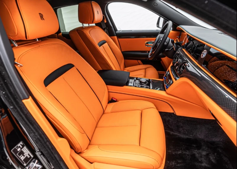 Rolls-Royce Ghost Black Badge* Shooting Star* Rear Theatre* Massage, снимка 11 - Автомобили и джипове - 50892965