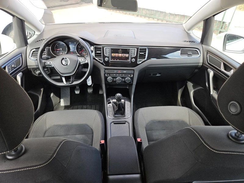 VW Sportsvan 1.6TDI/HighLine/BLACK FRIDAY/ACC/NAVI/БЛУТУТ/EURO6, снимка 10 - Автомобили и джипове - 51191054