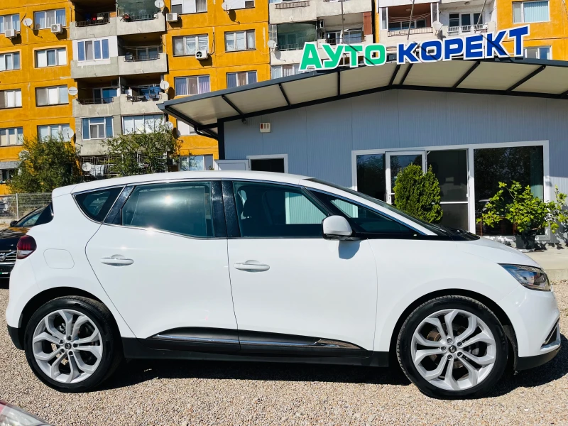 Renault Scenic 1.5 dci NAVI, снимка 8 - Автомобили и джипове - 51833971