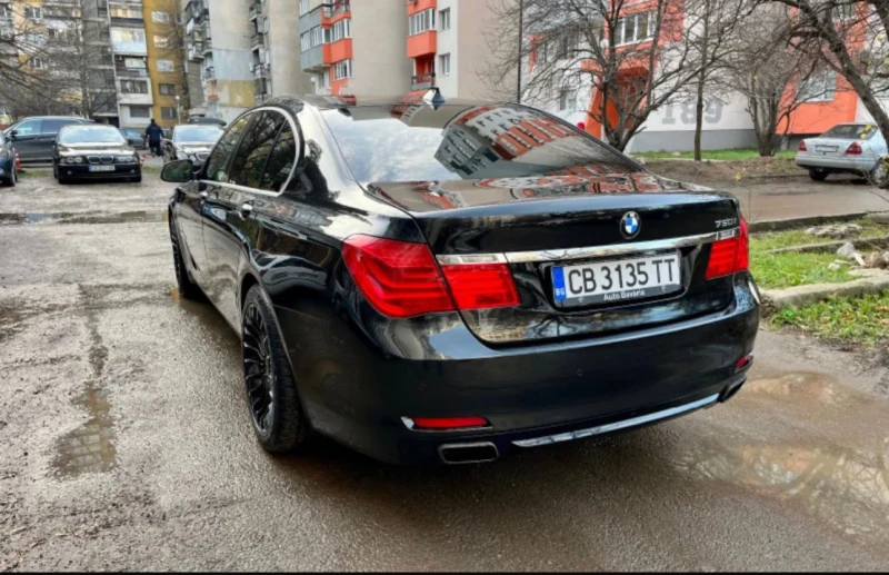 BMW 750, снимка 9 - Автомобили и джипове - 52324607