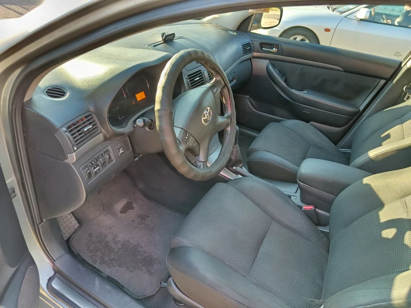 Toyota Avensis, снимка 5 - Автомобили и джипове - 52534264