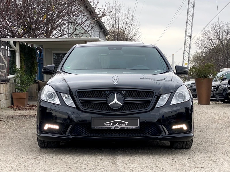 Mercedes-Benz E 500 AMG* 4Matic* Key GO* Distronic* MAX FULL* , снимка 7 - Автомобили и джипове - 52875847