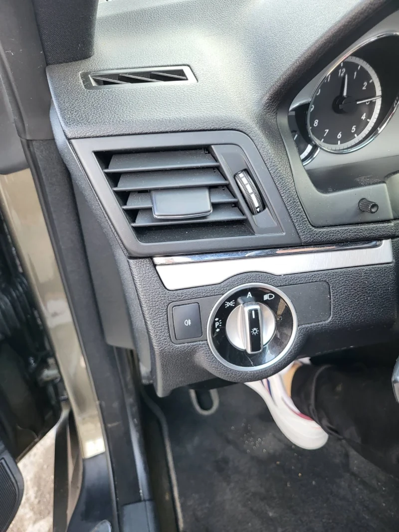 Mercedes-Benz E 250, снимка 10 - Автомобили и джипове - 52914135