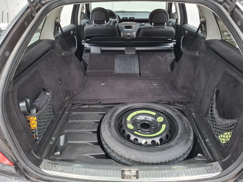 Mercedes-Benz C 180 Газ/бензин, снимка 13 - Автомобили и джипове - 52952271