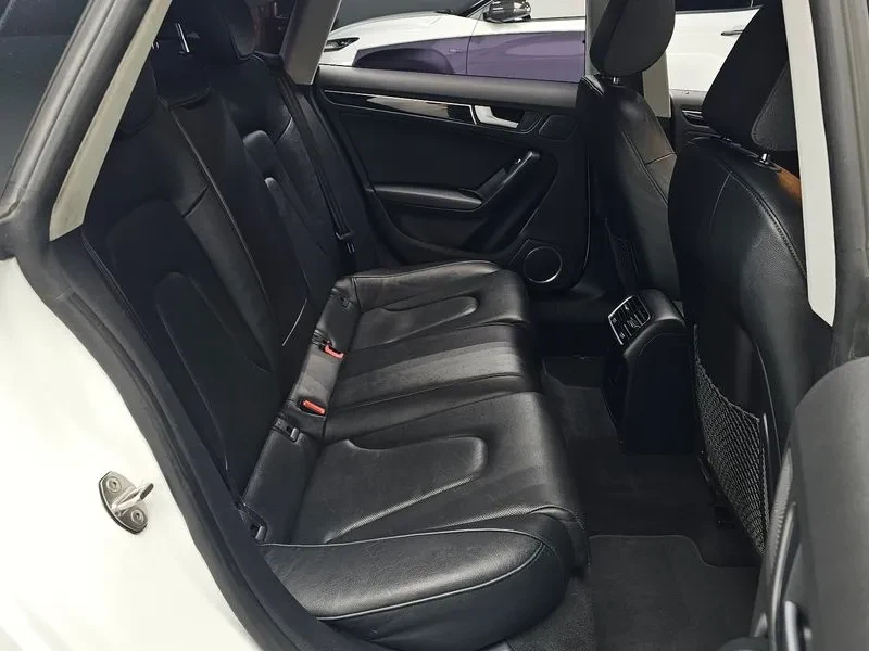 Audi A5 2.0 TDI Quattro - САМО 30% АВАНС, снимка 11 - Автомобили и джипове - 56003344