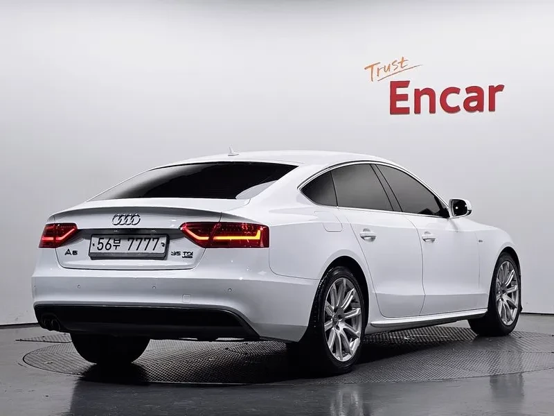 Audi A5 2.0 TDI Quattro - САМО 30% АВАНС, снимка 2 - Автомобили и джипове - 56003344