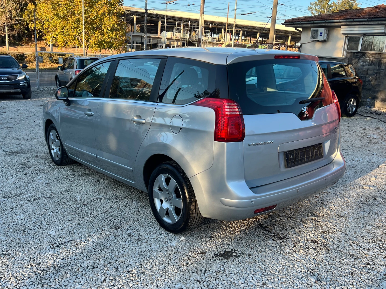 Peugeot 5008 1, 6hdi Navi, Face - изображение 3