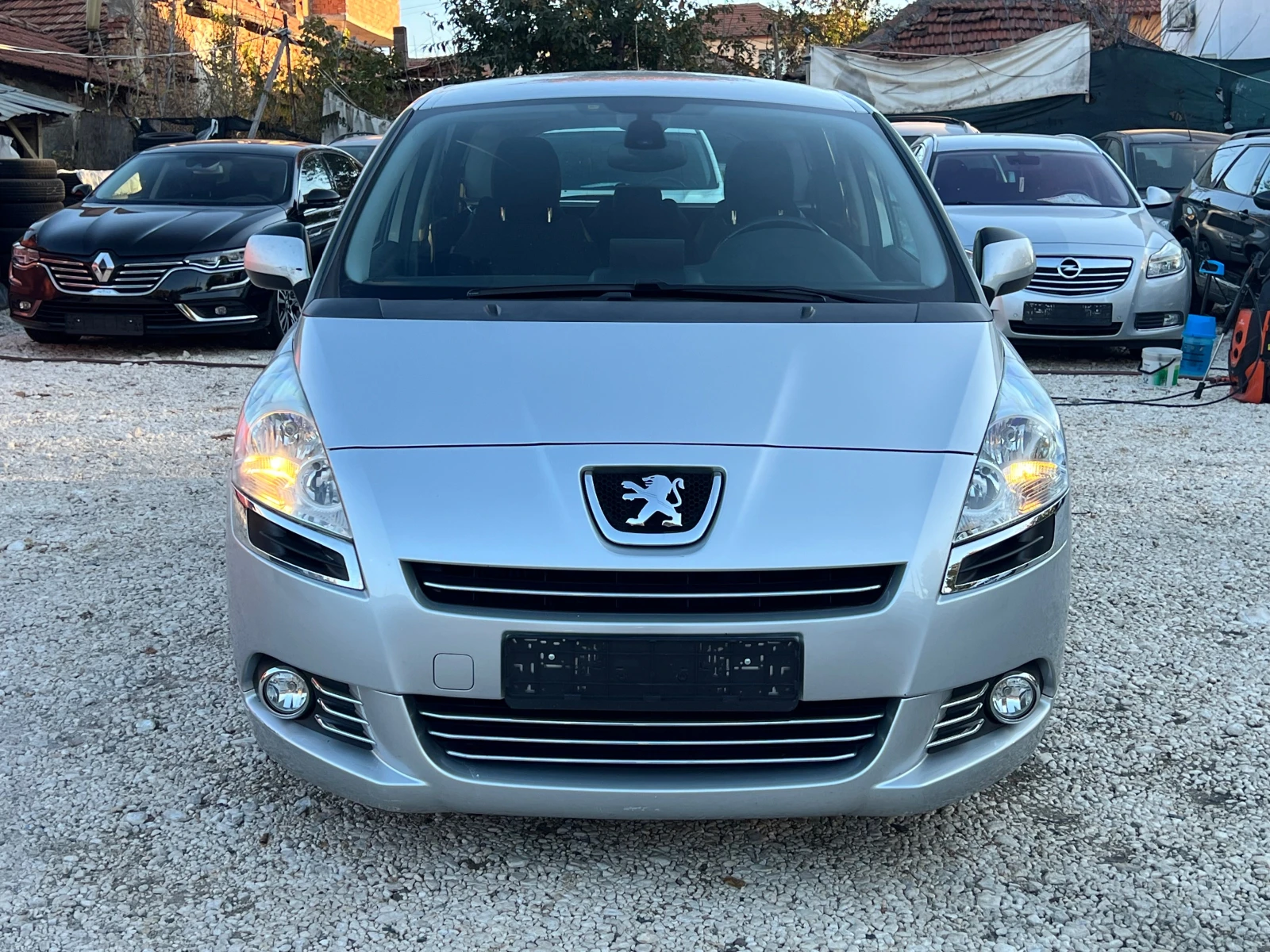 Peugeot 5008 1, 6hdi Navi, Face - изображение 8