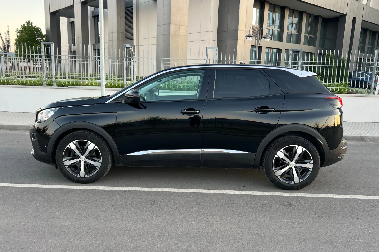 Peugeot 3008 2.0HDI 150 ALLURE - изображение 2