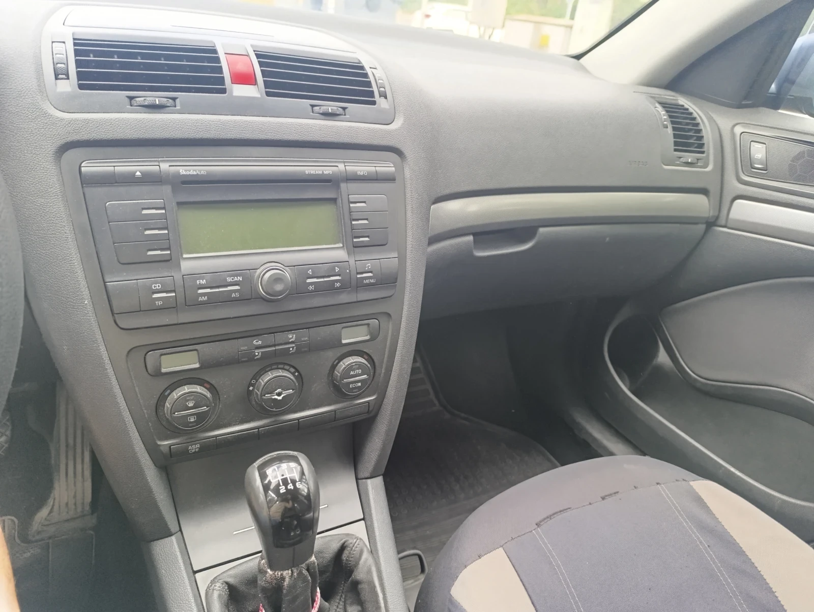 Skoda Octavia  - изображение 8