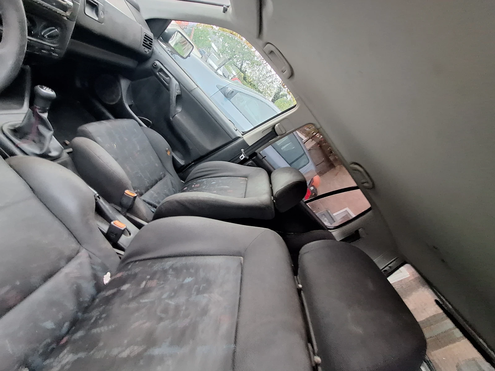 VW Golf 1.6 - изображение 6