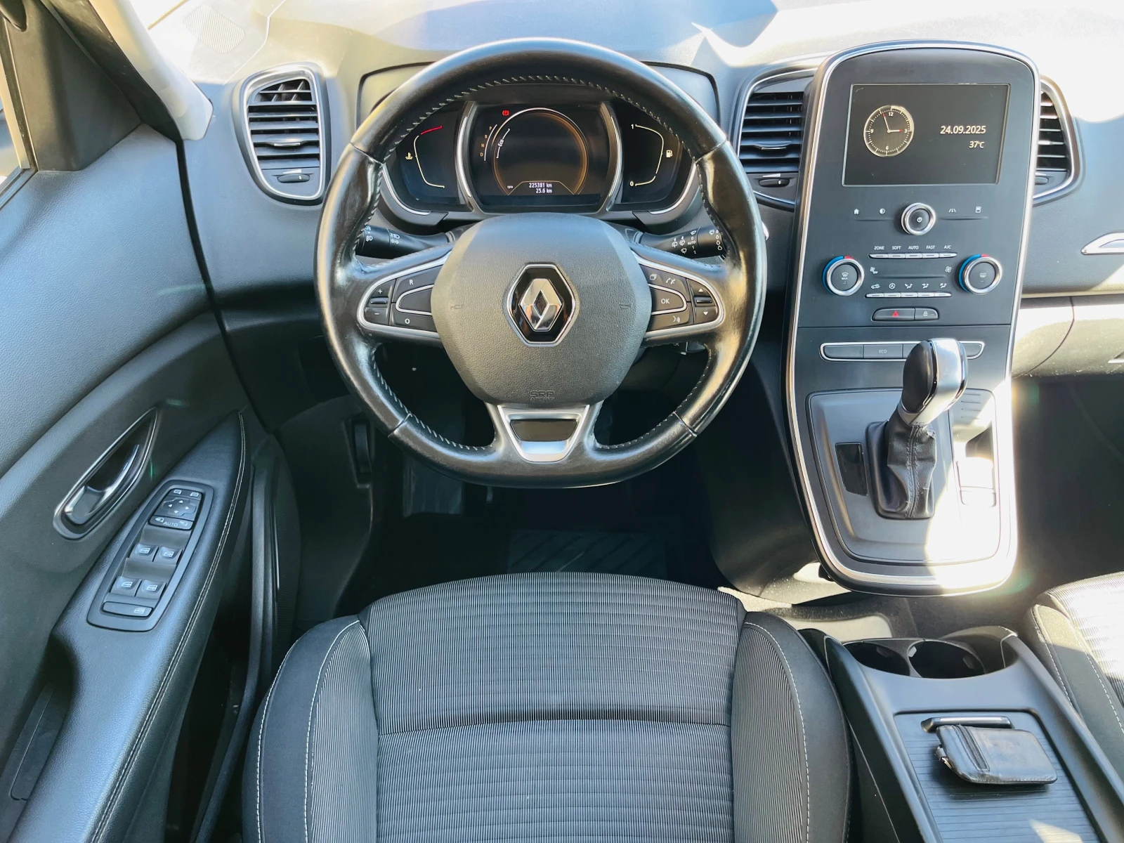 Renault Scenic 1.5 dci NAVI | Mobile.bg   11