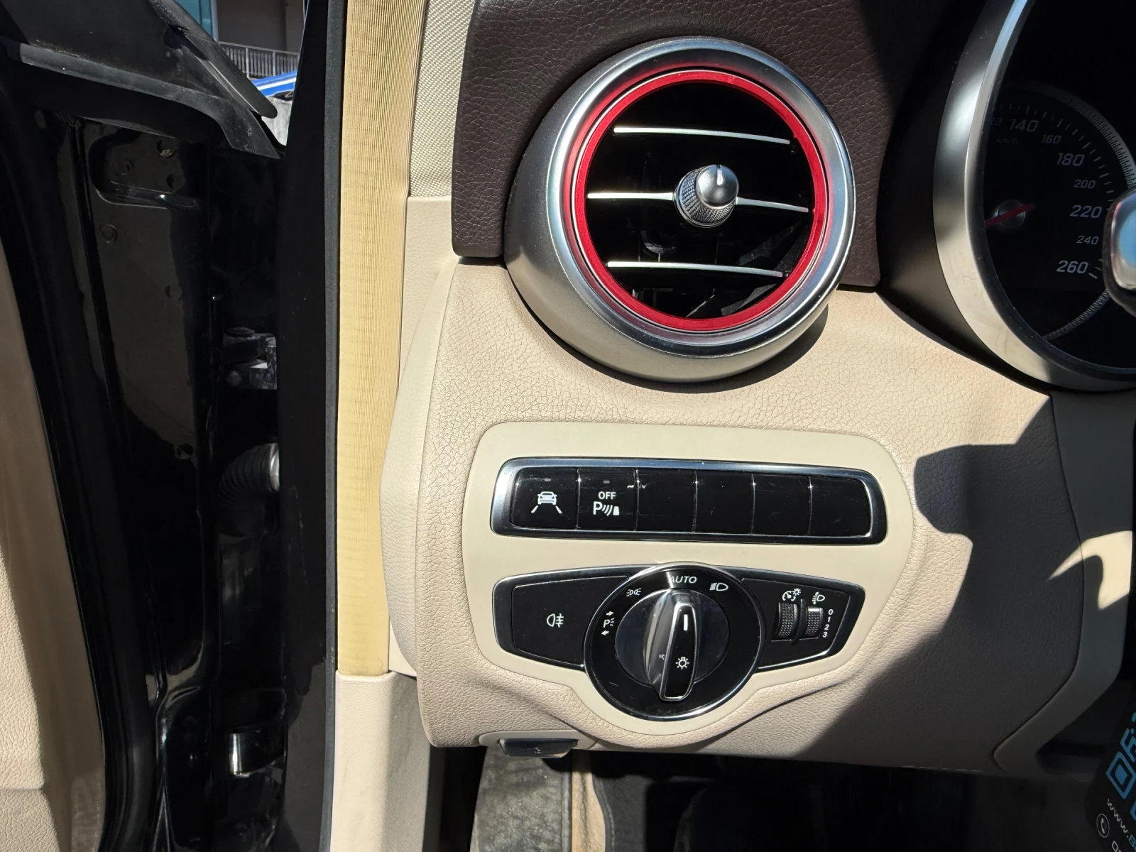 Mercedes-Benz C 220 BLUETEC EXCLUSIVE, снимка 11 - Автомобили и джипове - 53768133