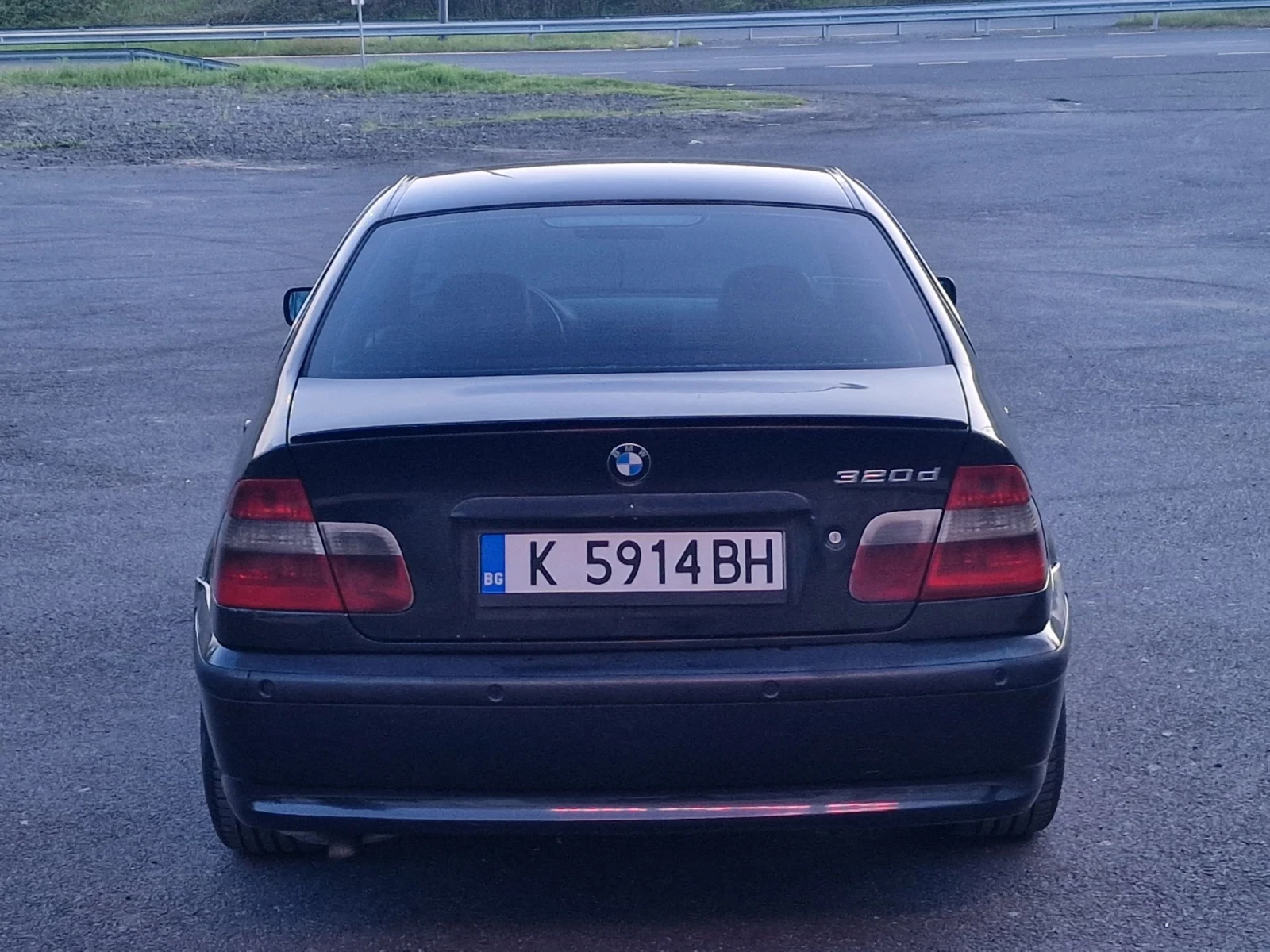 BMW 320 Automatic/Facelift, снимка 7 - Автомобили и джипове - 54344761