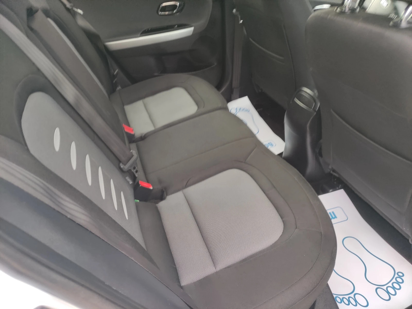 Kia Ceed 1.6jrd като нов  навигация евро 5б, снимка 11 - Автомобили и джипове - 54569992