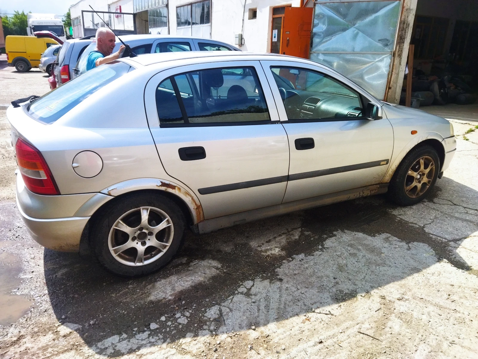 Opel Astra 1.6 бензин, газ, снимка 3 - Автомобили и джипове - 55034362
