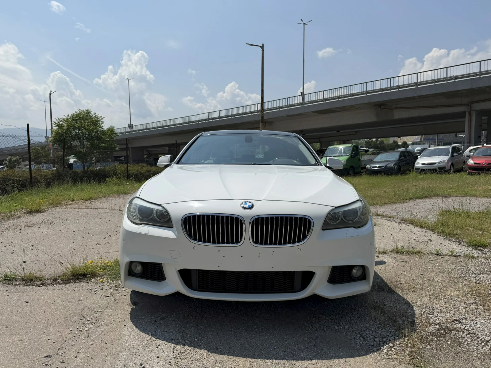BMW 520 M-SPORT ПАНОРАМА КОЖА  КАМЕРА KEYLESS, снимка 2 - Автомобили и джипове - 55156814