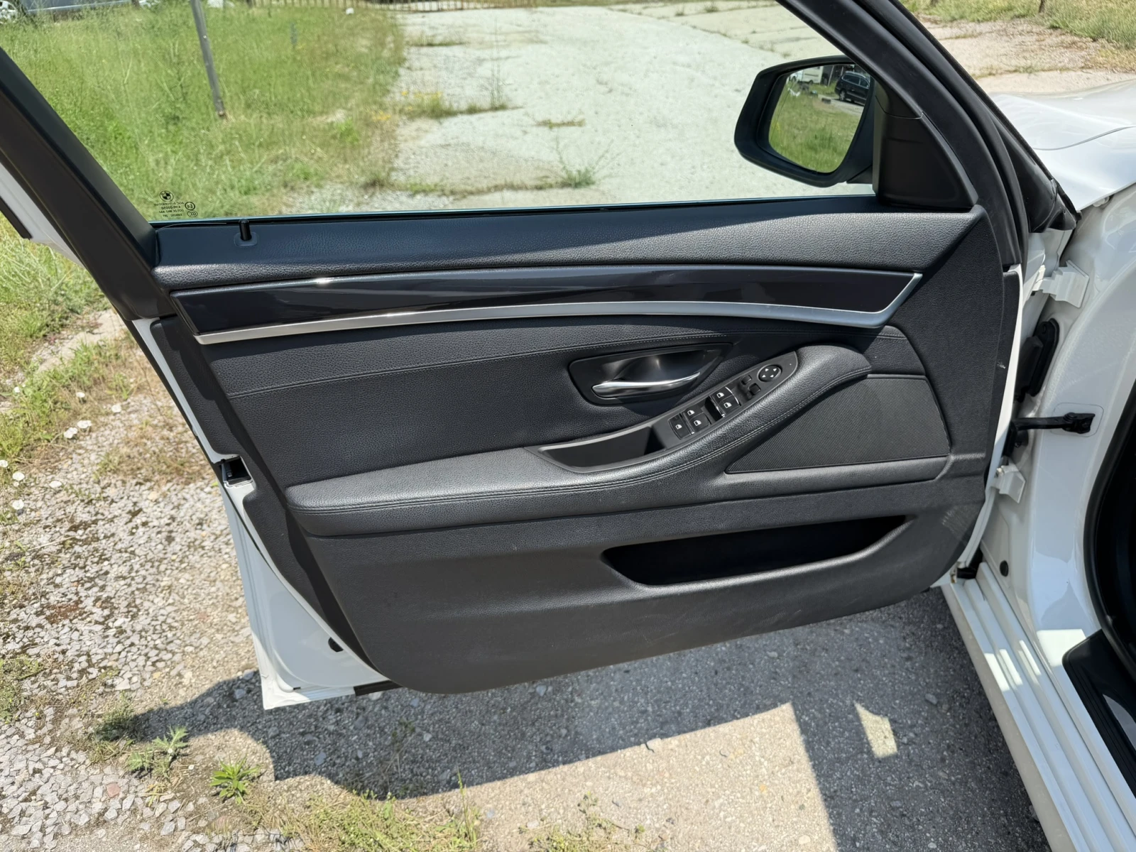 BMW 520 M-SPORT ПАНОРАМА КОЖА  КАМЕРА KEYLESS, снимка 14 - Автомобили и джипове - 55156814