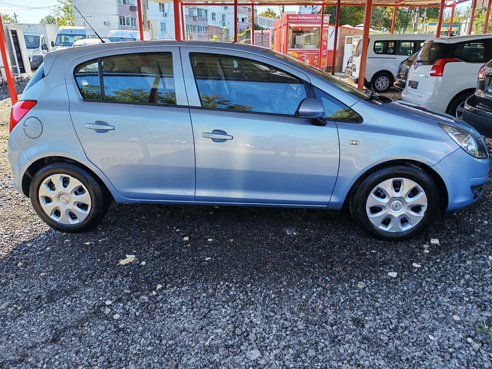 Opel Corsa 1.4 Газ-бензин АВТОМАТИК, снимка 4 - Автомобили и джипове - 56015983