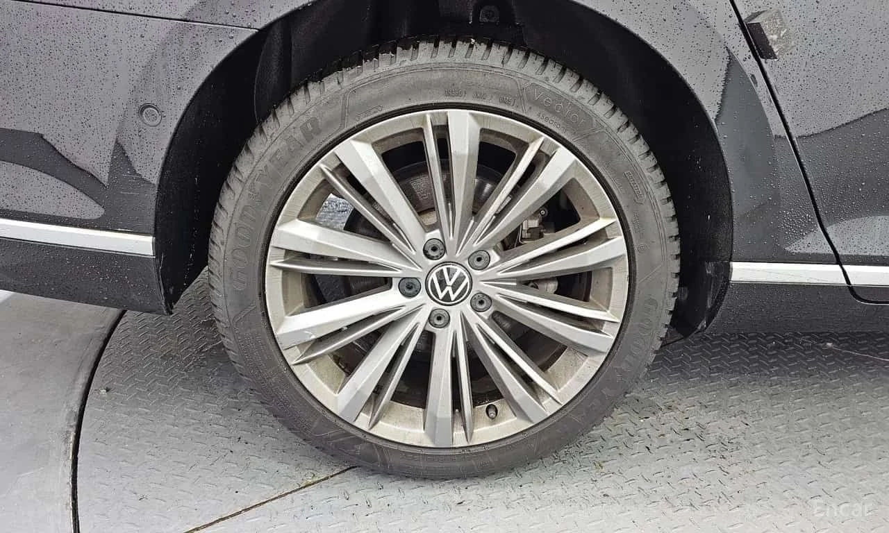 VW Passat * 2.0 TDI 4Motion Prestige * Обдухване * 360 * , снимка 5 - Автомобили и джипове - 56199192